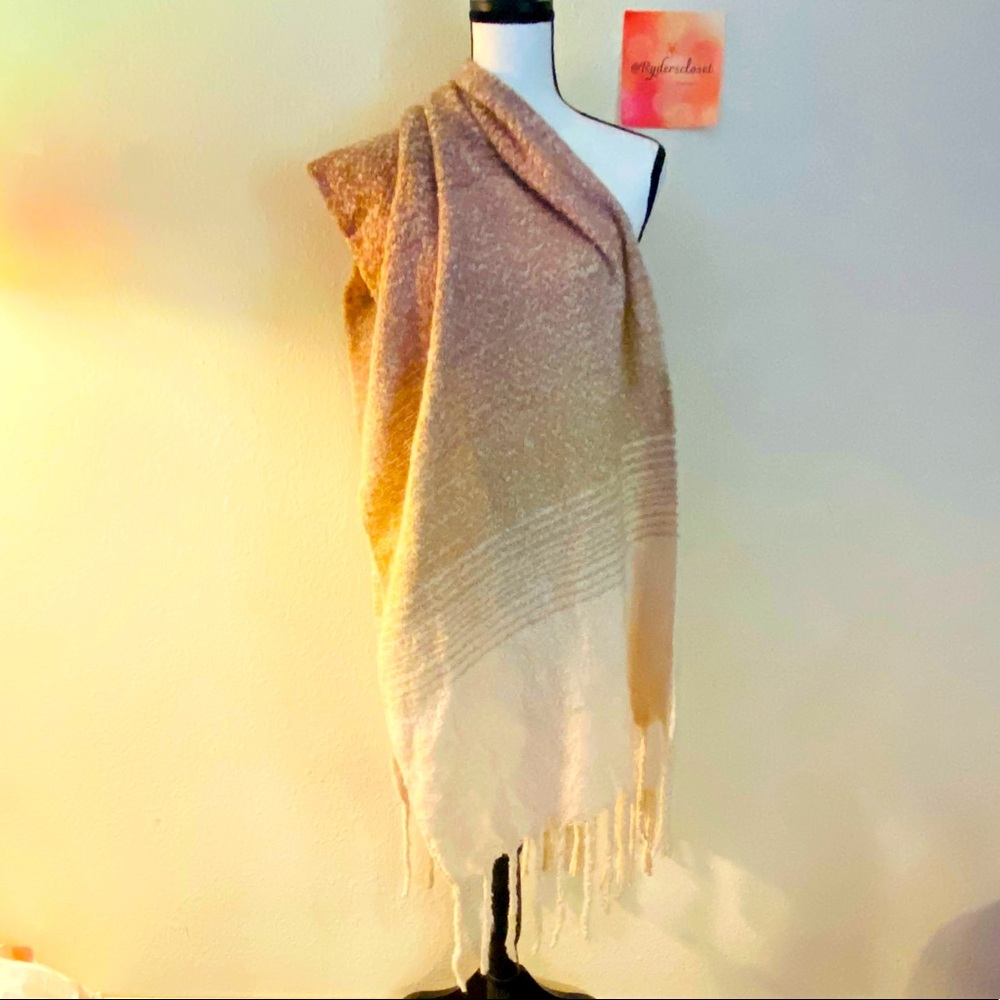 Soft blanket scarf